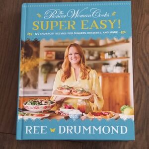 The Pioneer Woman Cooks: Super Easy! Cookbook - Blue Cover